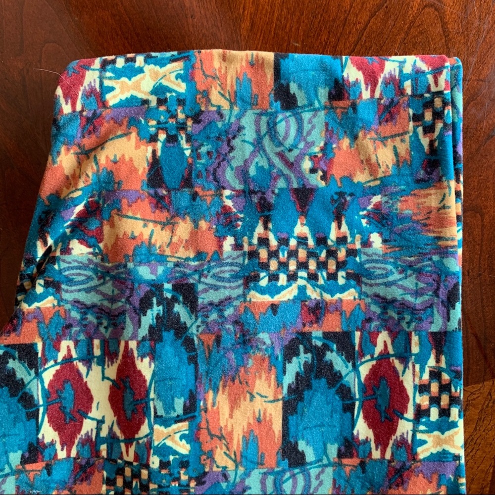 ✅SOLD✅ LulaRoe | OS leggings - Picture 2 of 3